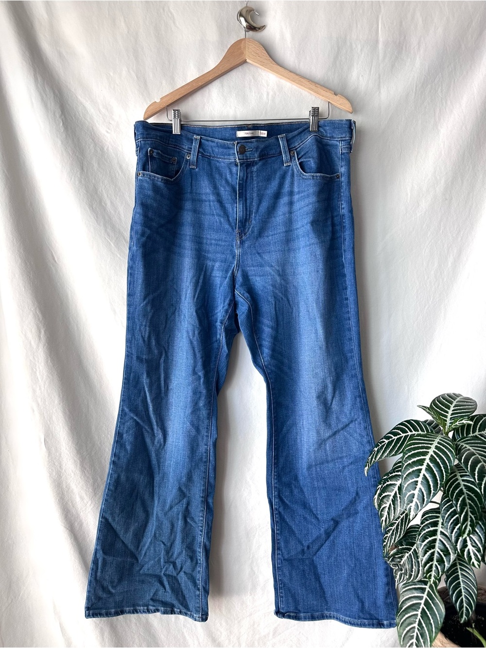 Levi's 726 Flare Jeans in Medium Blue